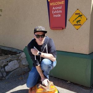 Meet your Posher, Dwayne